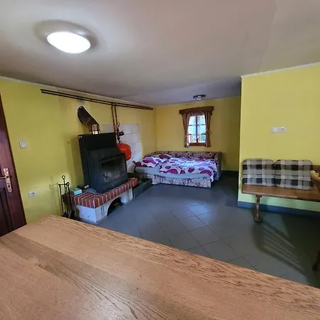 Vikendica Turisticna Kmetija Kunstek Rogatec