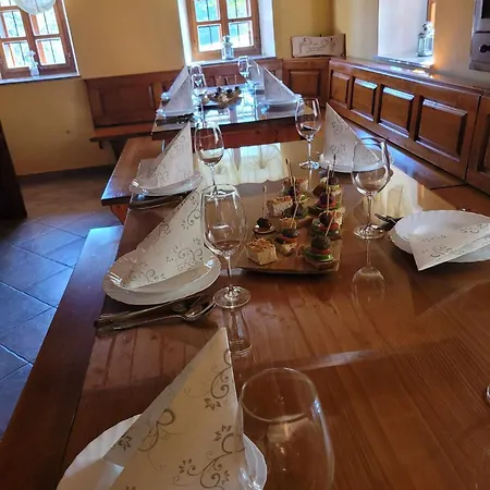 Počitniška hiša Turisticna Kmetija Kunstek *